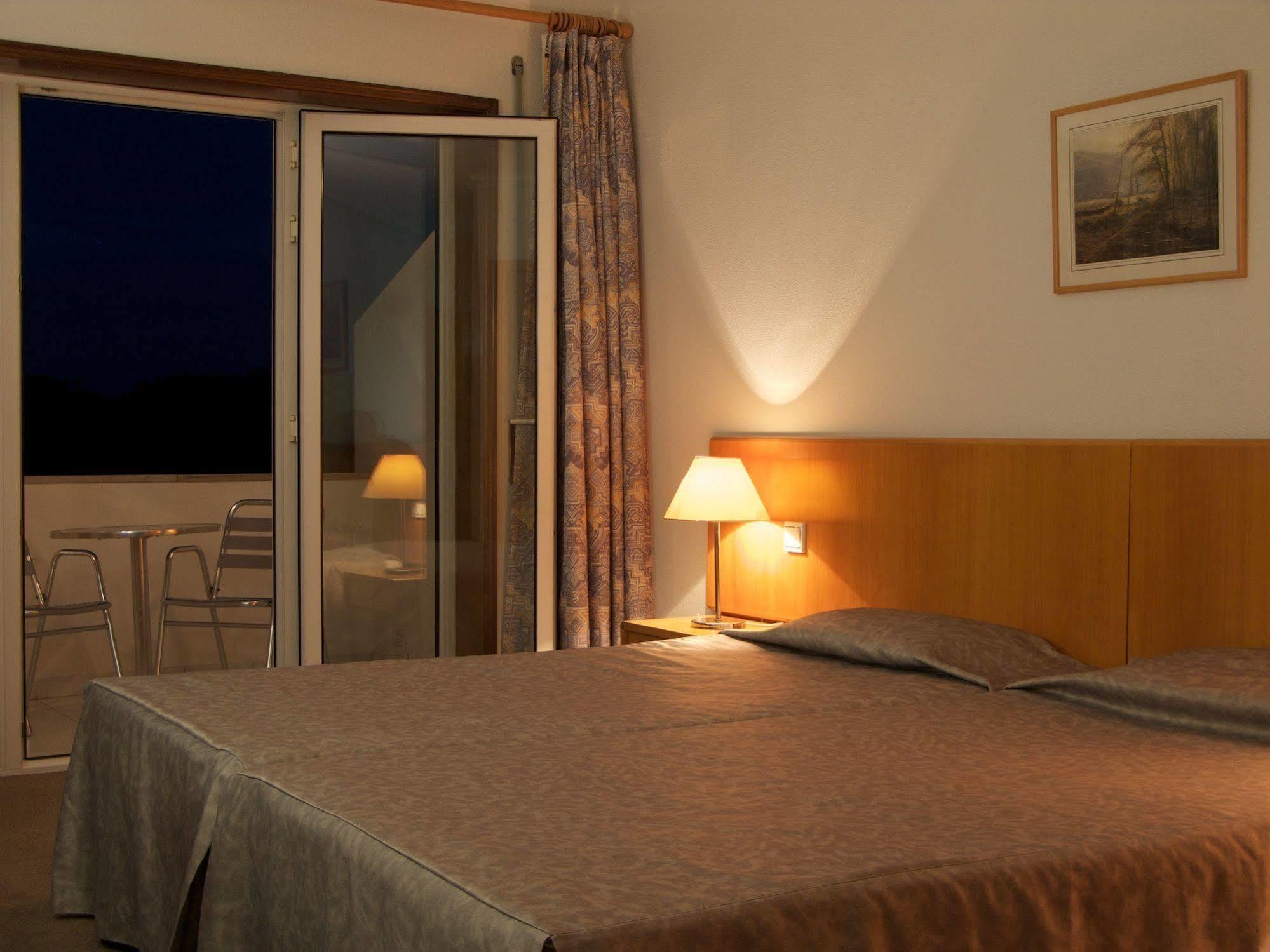 Up Pateira Hotel